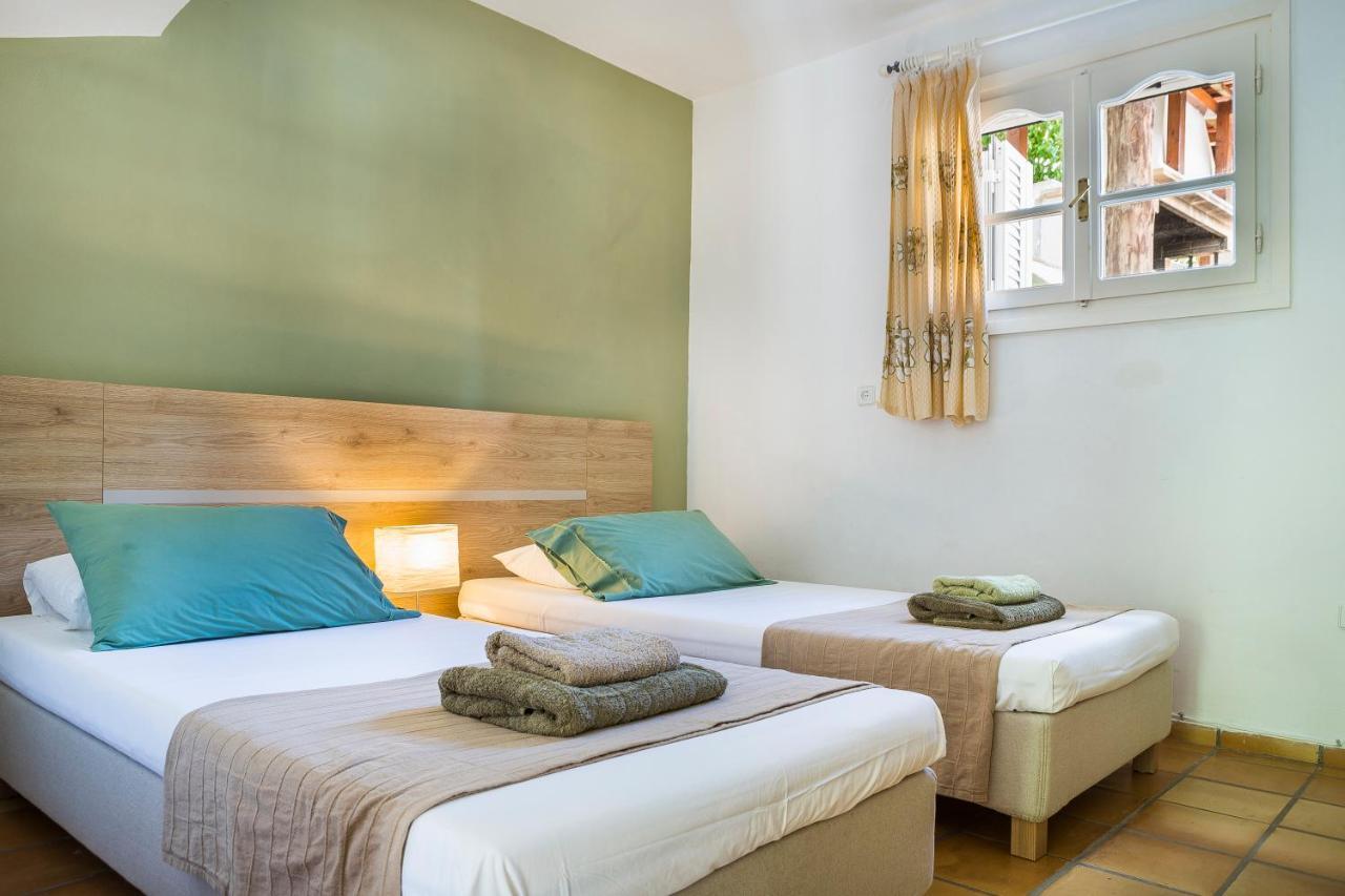 Villa Bee'S Knees Retreat à Pesádha Extérieur photo